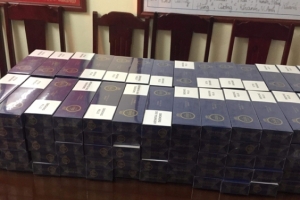 Thanh Hóa: Bắt quả tang đối tượng mua bán gần 1.600 bao thuốc lá lậu
