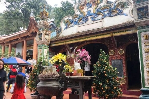 Thăm đền thiêng Bà Chúa Thượng Ngàn Tam Đảo