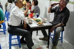 Anthony Bourdain - người ăn bún chả cùng Obama tại Hà Nội qua đời ở tuổi 61