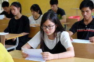 Lọt đề thi vào lớp 10 môn Toán, Ngữ văn: Một thầy giáo bị tạm giữ