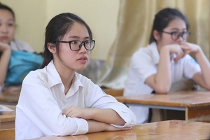 Sáng nay, hơn 8.800 thí sinh Hà Nội thi vào trường chuyên
