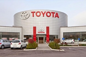 Toyota hợp tác với Grab, đầu tư 1 tỷ USD vào ứng dụng gọi xe