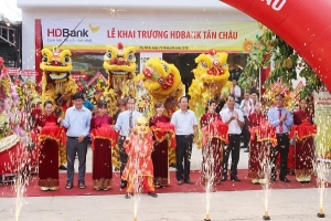 HDBank tưng bừng khai trương ở 03 điểm miền