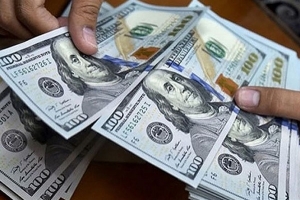 Giá USD ngân hàng tăng vọt