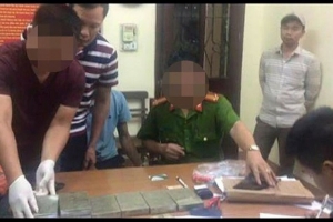 Lạng Sơn: Bắt giữ hai đối tượng vận chuyển trái phép 10 bánh heroin
