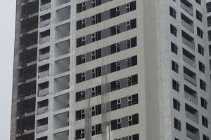 Đã chậm bàn giao nhà, Việt Đức Complex còn đẩy rủi ro về phía người mua nhà?