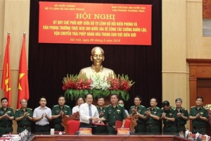 Ký quy chế phối hợp chống buôn lậu, vận chuyển trái phép hàng hóa khu vực biên giới