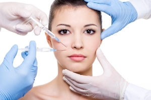 Tiêm filler, truyền trắng da – phương thức làm đẹp mới hay là đường đi tới... “tử thần”?