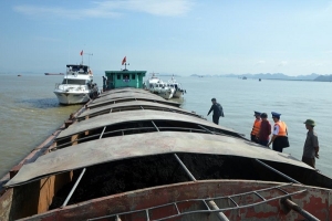 Cảnh sát biển thu giữ 500 tấn than vi phạm