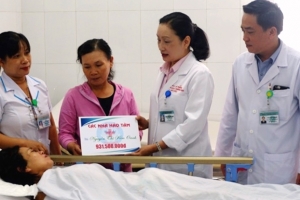 BV Đà Nẵng: Trao gần 2,5 tỷ đồng cho 4 nạn nhân trong tai nạn thảm khốc ở Quảng Nam