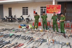 Nghệ An: Tiêu hủy hàng ngàn vũ khí, công cụ hỗ trợ