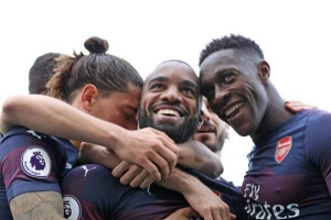 Fulham 1-5 Arsenal: Lacazette, Aubameyang cùng nhau lập cú đúp