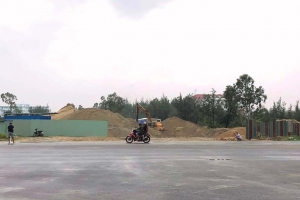 P. Hòa Quý- TP Đà Nẵng: Nhiều bãi tập kết cát chưa đủ thủ tục vẫn ngang nhiên hoạt động.