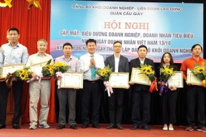 Quận Cầu Giấy: Biểu dương doanh nghiệp, doanh nhân tiêu biểu