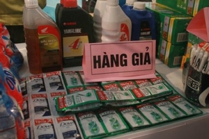 Hàng giả từ vật tư cho đến thuốc chữa bệnh...