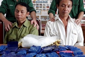 Nghệ An: Bắt 2 đối tượng, thu giữ 6.800 viên ma túy tổng hợp