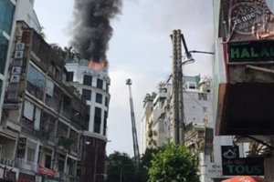 TP HCM: Cháy khách sạn A&EM