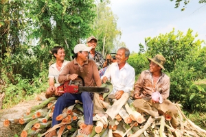 Lão nông Cần Thơ 15 năm xây gần 300 căn nhà miễn phí cho người nghèo