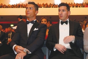 Sau 1 thập kỷ thống trị Messi và Ronaldo bị loại khỏi top 3 Quả bóng vàng 2018?