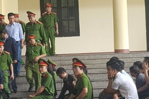 Xét xử vụ án đánh bạc nghìn tỷ: Cựu tướng Phan Văn Vĩnh sử dụng quyền im lặng để từ chối câu hỏi