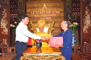 Quảng Nam: Cụ Bùi Thị Xong làm đại sứ thương hiệu cho Công ty CP Nhà Việt Nam Vinahouse