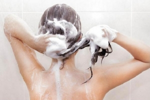 Hàng loạt sản phẩm mỹ phẩm bị yêu cầu đình chỉ lưu hành