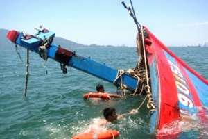 Bình Định: 23 ngư dân gặp sự cố gần đảo Hải Nam-Trung Quốc