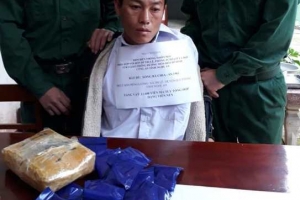Nghệ An: Bắt đối tượng vận chuyển gần 12.000 viên ma túy