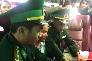 Hà Tĩnh: Bắt đối tượng “ôm” hơn 500 viên hồng phiến từ Lào về