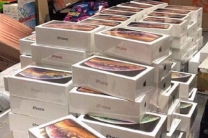 Vẫn chưa tìm ra chủ nhân của hơn 1000 chiếc Iphone nhập lậu tại sân bay Nội Bài