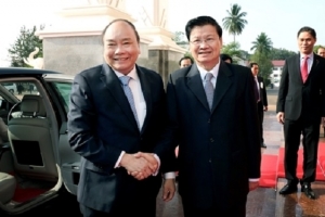 Thủ tướng Lào đến Việt Nam đồng chủ trì Kỳ họp thứ 41 Ủy ban liên Chính phủ Việt Nam - Lào