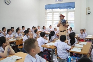 Hà Nội: Tăng cường tuyên truyền, giáo dục an toàn giao thông cho phụ huynh, học sinh