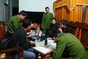 Hà Tĩnh: “Bà trùm” đường dây lô đề cùng các cộng sự sa lưới
