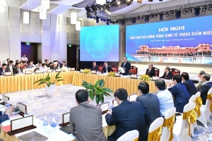 Thủ tướng họp giao ban Hội đồng Vùng kinh tế trọng điểm miền Trung