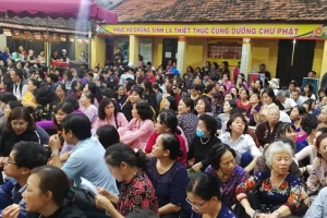 Hà Nội: Yêu cầu cán bộ, công chức không đi lễ hội trong giờ hành chính