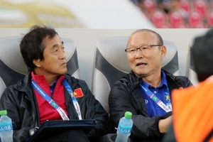 Trợ lý Lee Young-jin chính thức dẫn dắt U22 Việt Nam dự SEA Games 2019