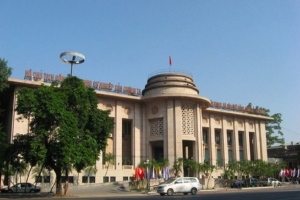 Một nữ cán bộ NHNN bị buộc thôi việc và yêu cầu đền bù chi phí đào tạo