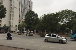 CĐT bãi đỗ xe ngầm kết hợp dịch vụ thương mại Công viên Cầu Giấy: Dấu hỏi năng lực?
