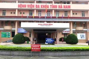 Khởi tố 5 y, bác sĩ đưa bệnh nhân chụp cộng hưởng từ 'chui' tại Hà Nam