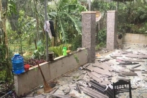 Hà Tĩnh: Lốc xoáy quét qua hơn 20 phút, hàng trăm ngôi nhà bị tốc mái