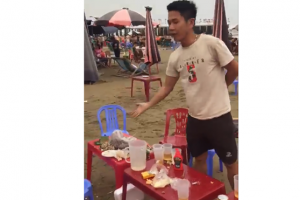 Vụ “chặt chém” giá tiền thuê bàn ghế tại biển Hải Tiến (Thanh Hóa): Du khách hay chủ quán nước sai?