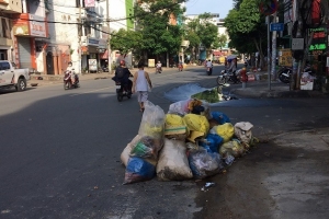 Dịch vụ thu gom, vận chuyển rác sinh hoạt tại TP. HCM: Liệu có độc quyền?