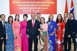 Thủ tướng thăm Đại sứ quán và cộng đồng người Việt Nam tại Na Uy
