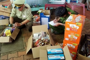 Bình Phước: Thu giữ gần 1.200 sản phẩm không rõ nguồn gốc