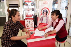 Bùng nổ “cuộc chiến” công ty tài chính ở Việt Nam
