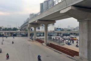 Hà Nội: Cấm đường Cầu Giấy - Xuân Thủy để thi công đường sắt trên cao