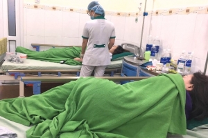 Đà Nẵng: Nhiều người trong đoàn khách Hà Nội nhập viện sau khi ăn trưa