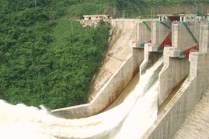 Thủy điện A Vương: Tăng xả nước đẩy mặn cho sông Cầu Đỏ và Vĩnh Điện