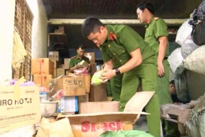 Đà Nẵng: Phát hiện kho chứa dược liệu hết hạn