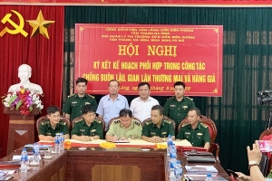 Lực lượng chức năng Lạng Sơn ký kết Quy chế phối hợp đấu tranh chống buôn lậu